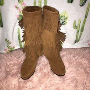 Minnetonka fringe boots